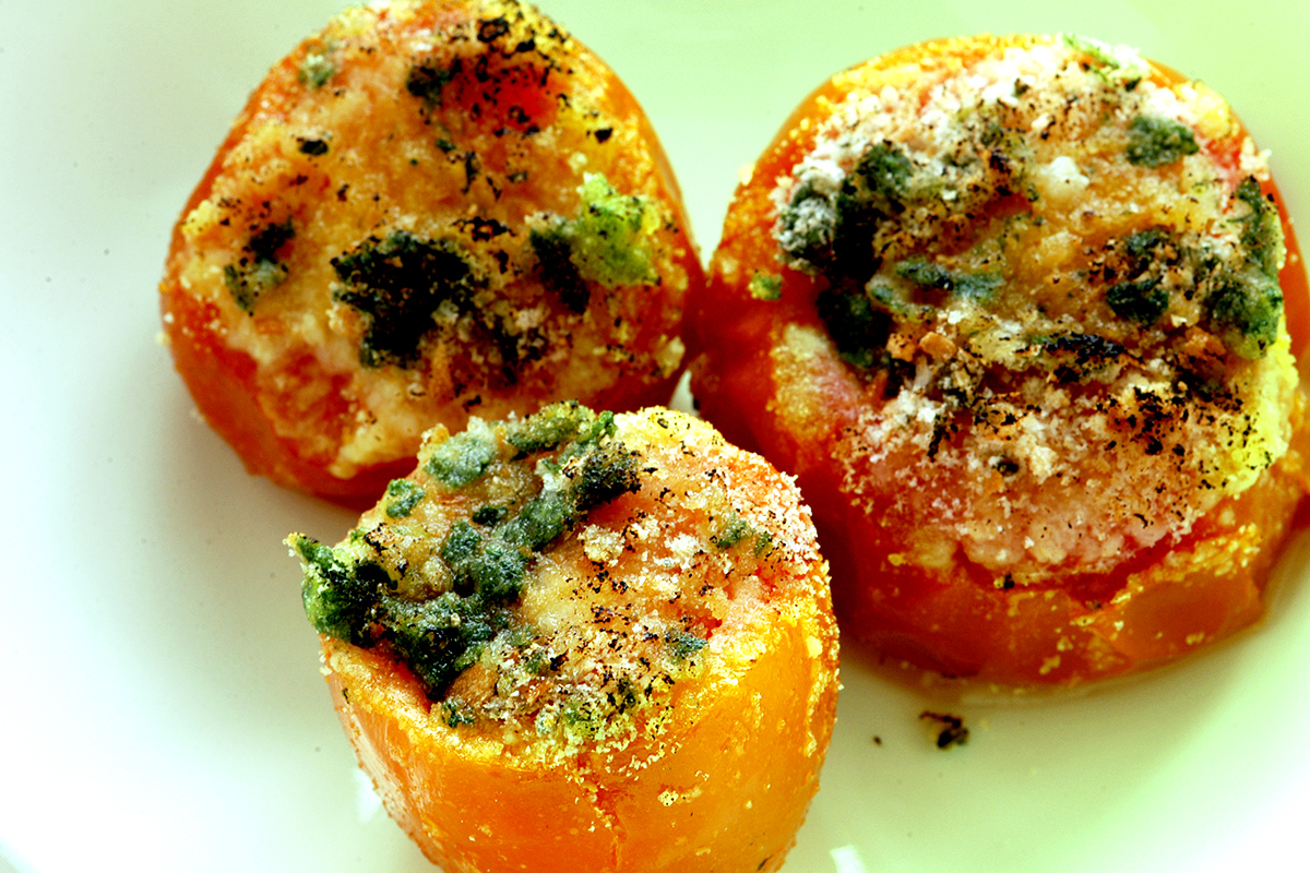 </noscript>GREEN TOMATOES STUFFED WITH CAPRINO SPICES AND THYME